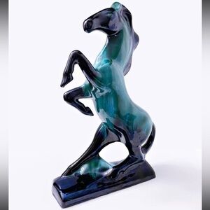 Blue Mountain pottery Stallions statues pair